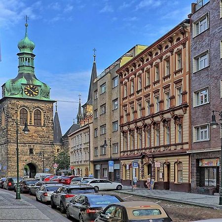 Peter'S Tower Apartments Praga Zewnętrze zdjęcie