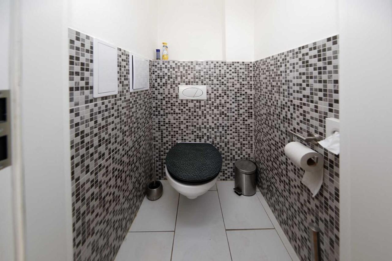 Peter'S Tower Apartments Praga Zewnętrze zdjęcie