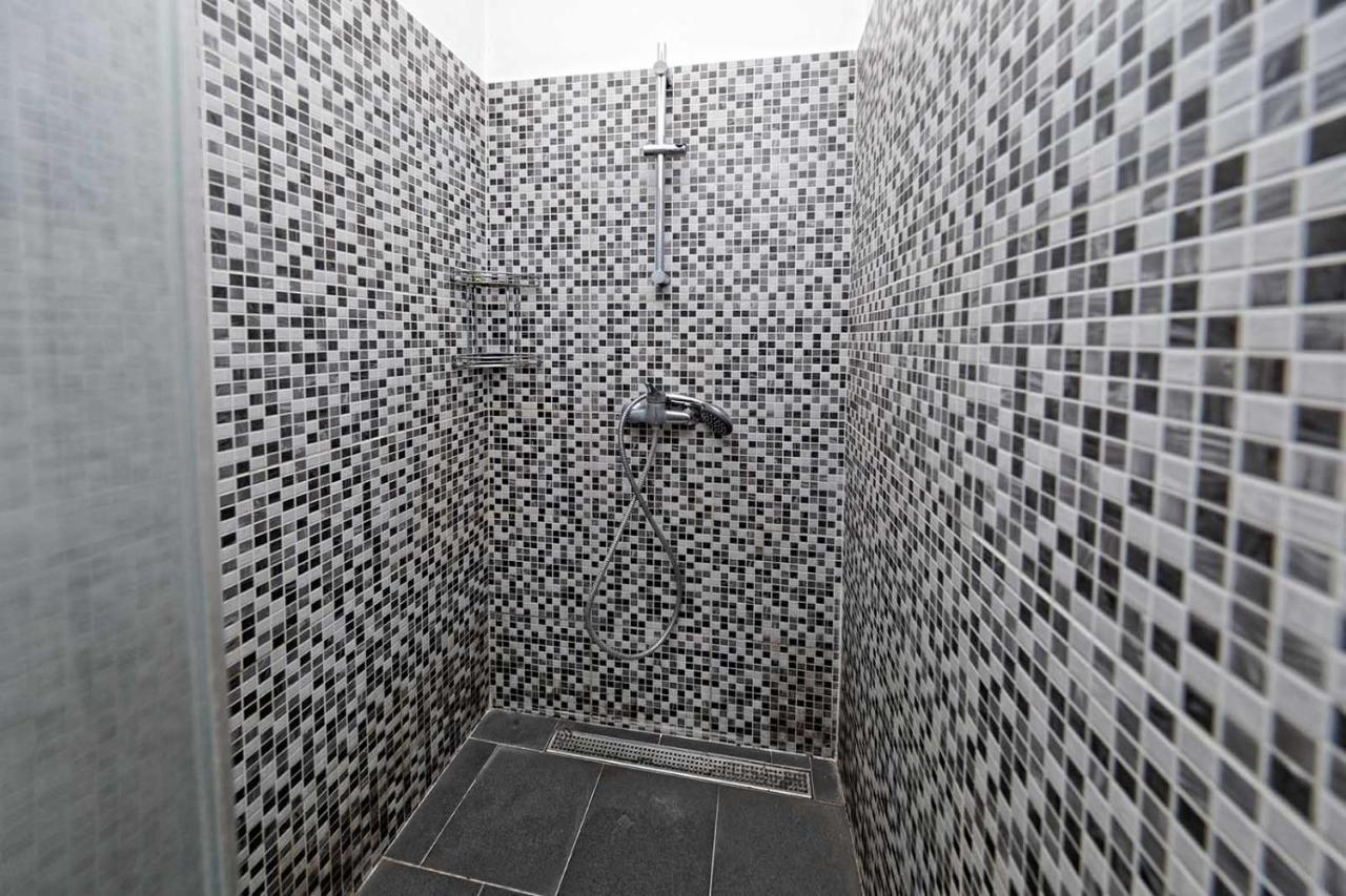 Peter'S Tower Apartments Praga Zewnętrze zdjęcie