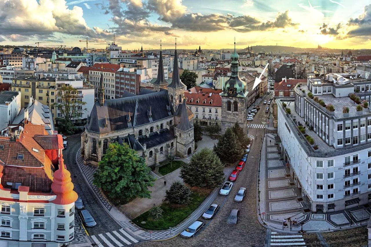 Peter'S Tower Apartments Praga Zewnętrze zdjęcie