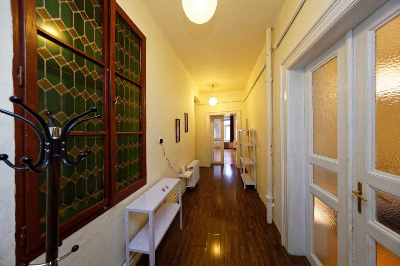 Peter'S Tower Apartments Praga Zewnętrze zdjęcie
