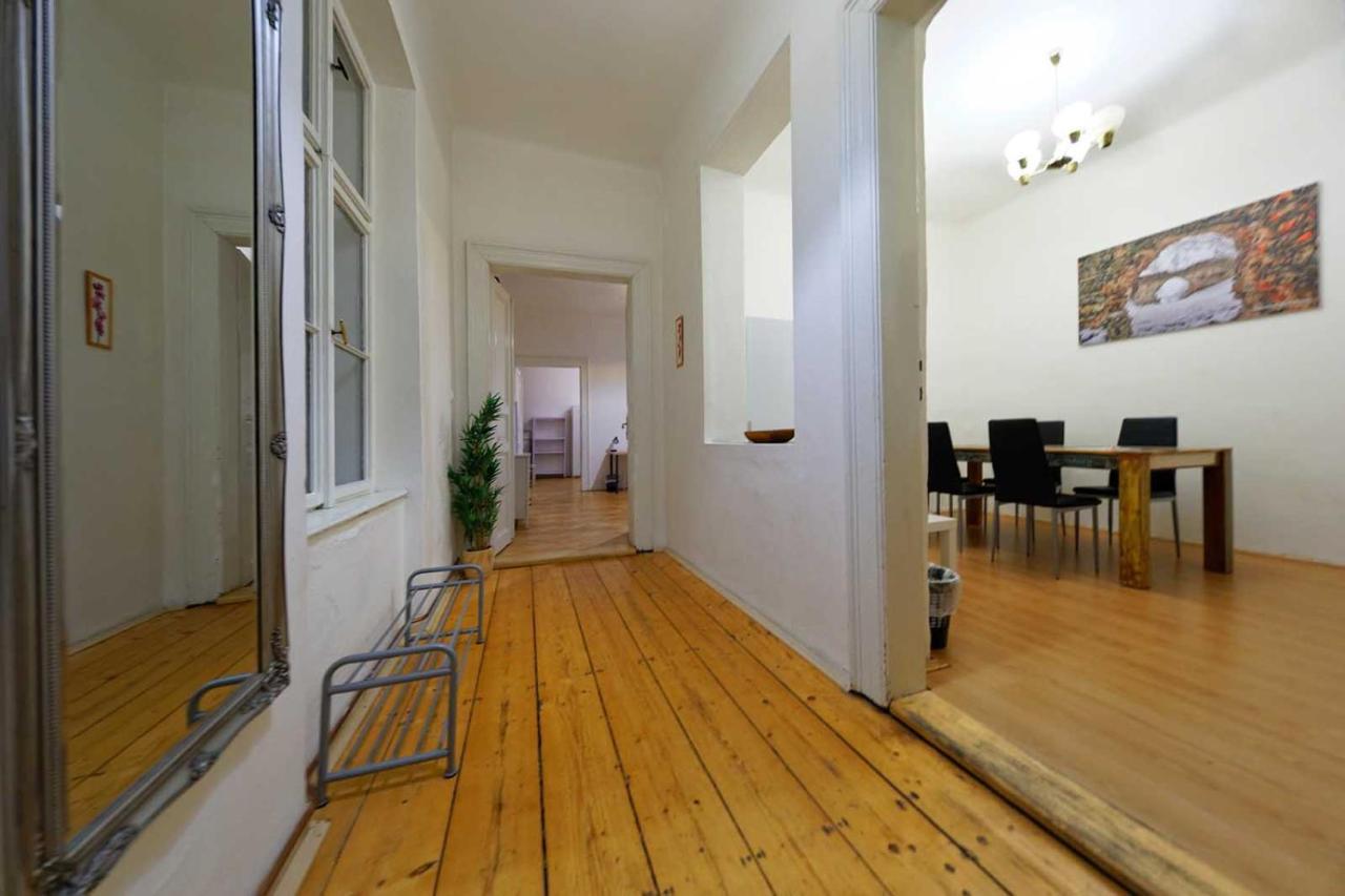 Peter'S Tower Apartments Praga Zewnętrze zdjęcie