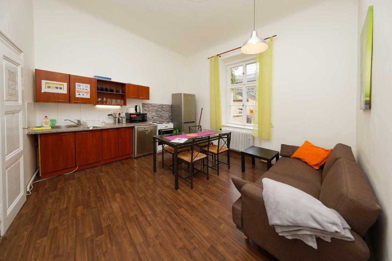 Peter'S Tower Apartments Praga Zewnętrze zdjęcie