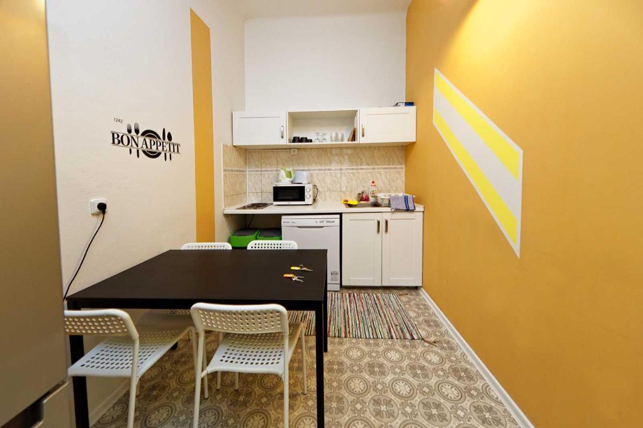 Peter'S Tower Apartments Praga Zewnętrze zdjęcie