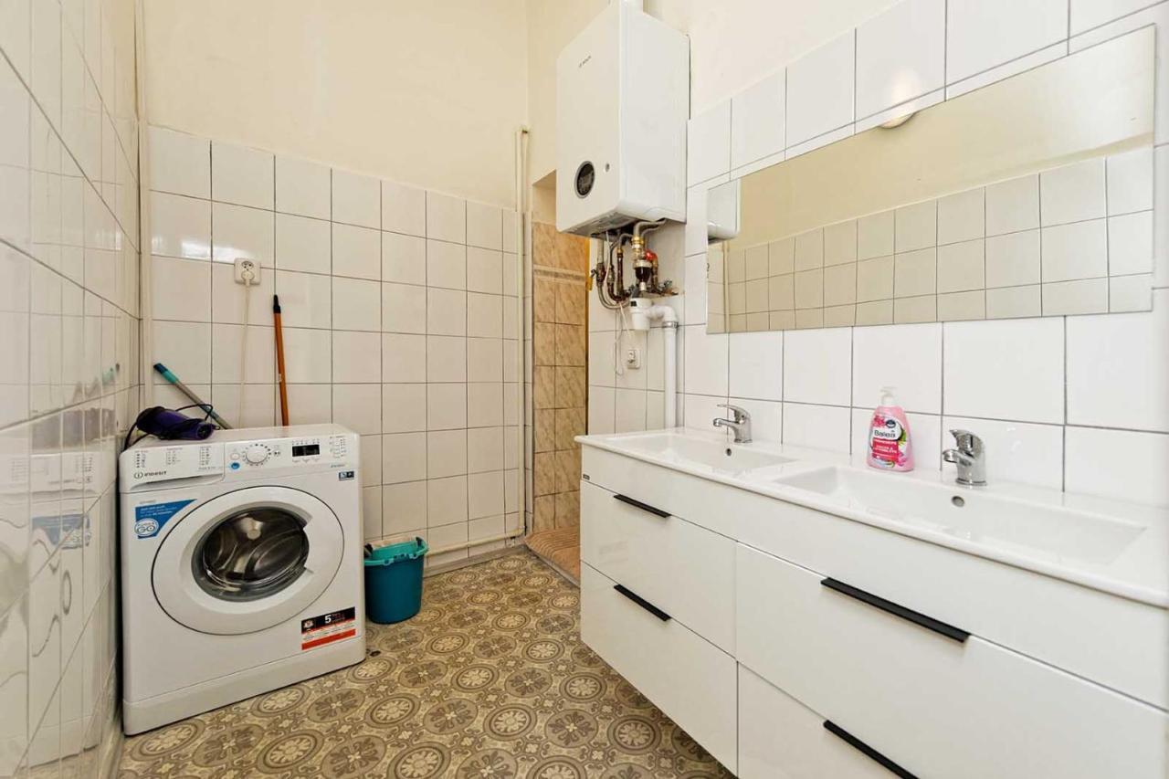Peter'S Tower Apartments Praga Zewnętrze zdjęcie